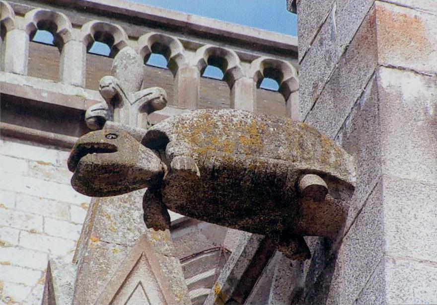 Monuments religieux de France avec tortues.